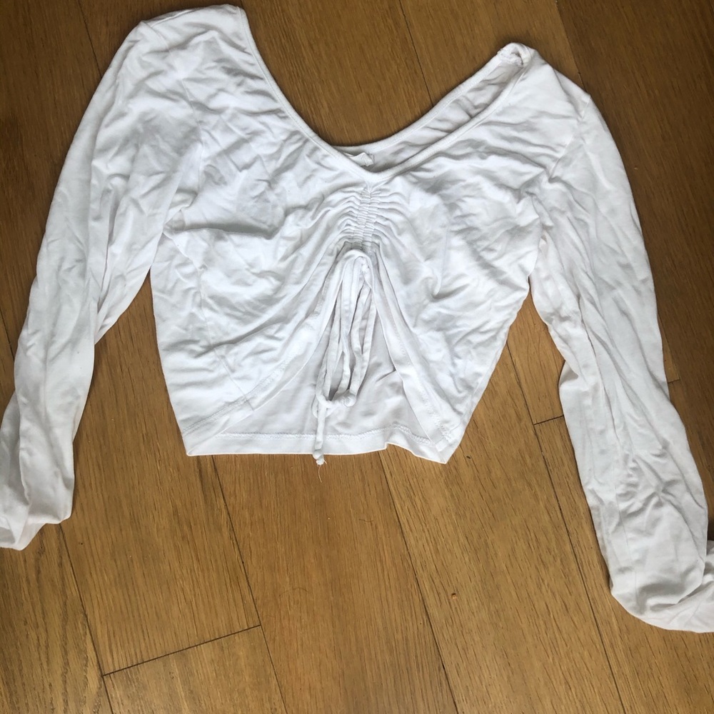 LF SCRUNCH CROP TOP